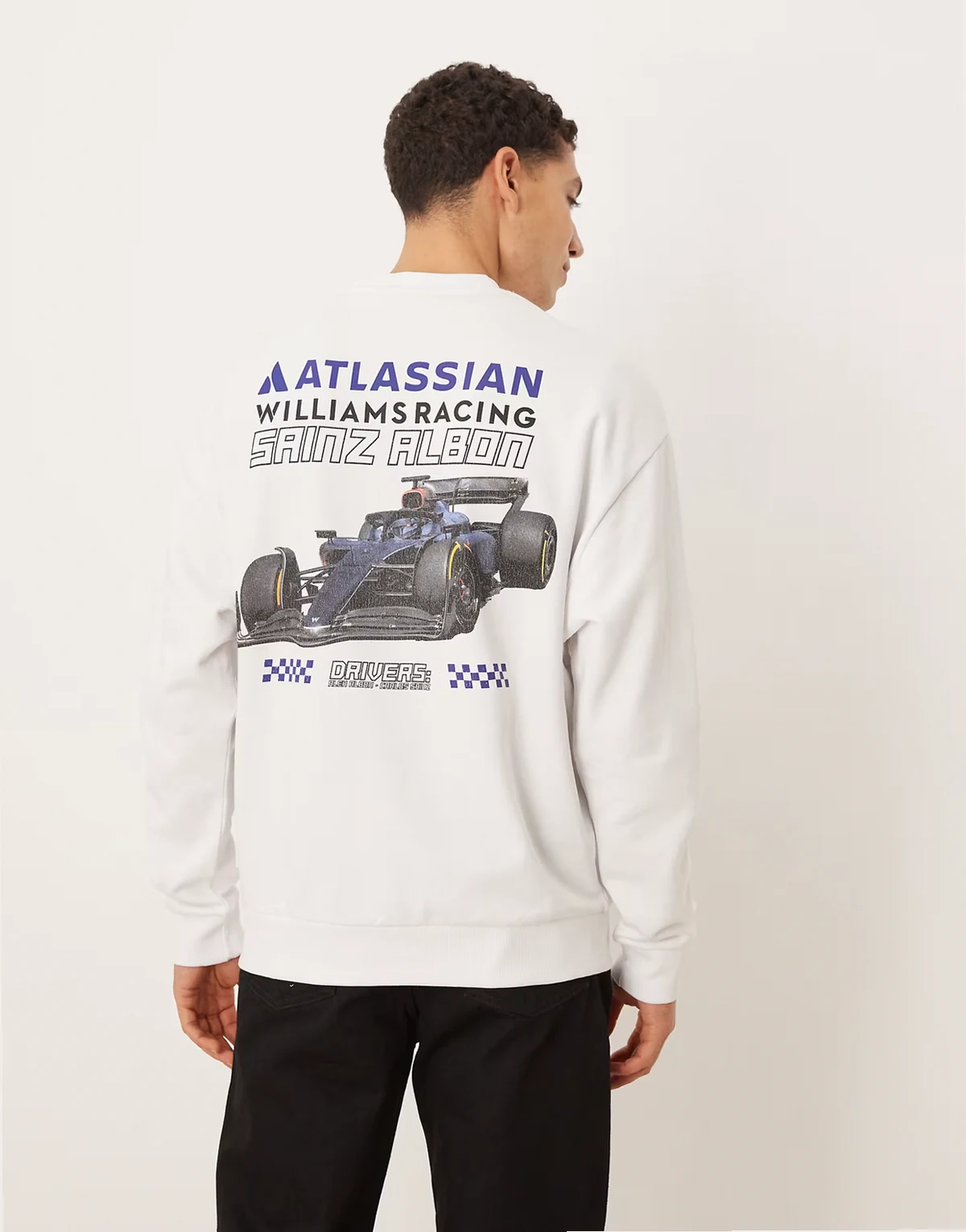 – Biały T-shirt o luźnym kroju z okrągłym dekoltem i nadrukiem z motywem wyścigów Williams
