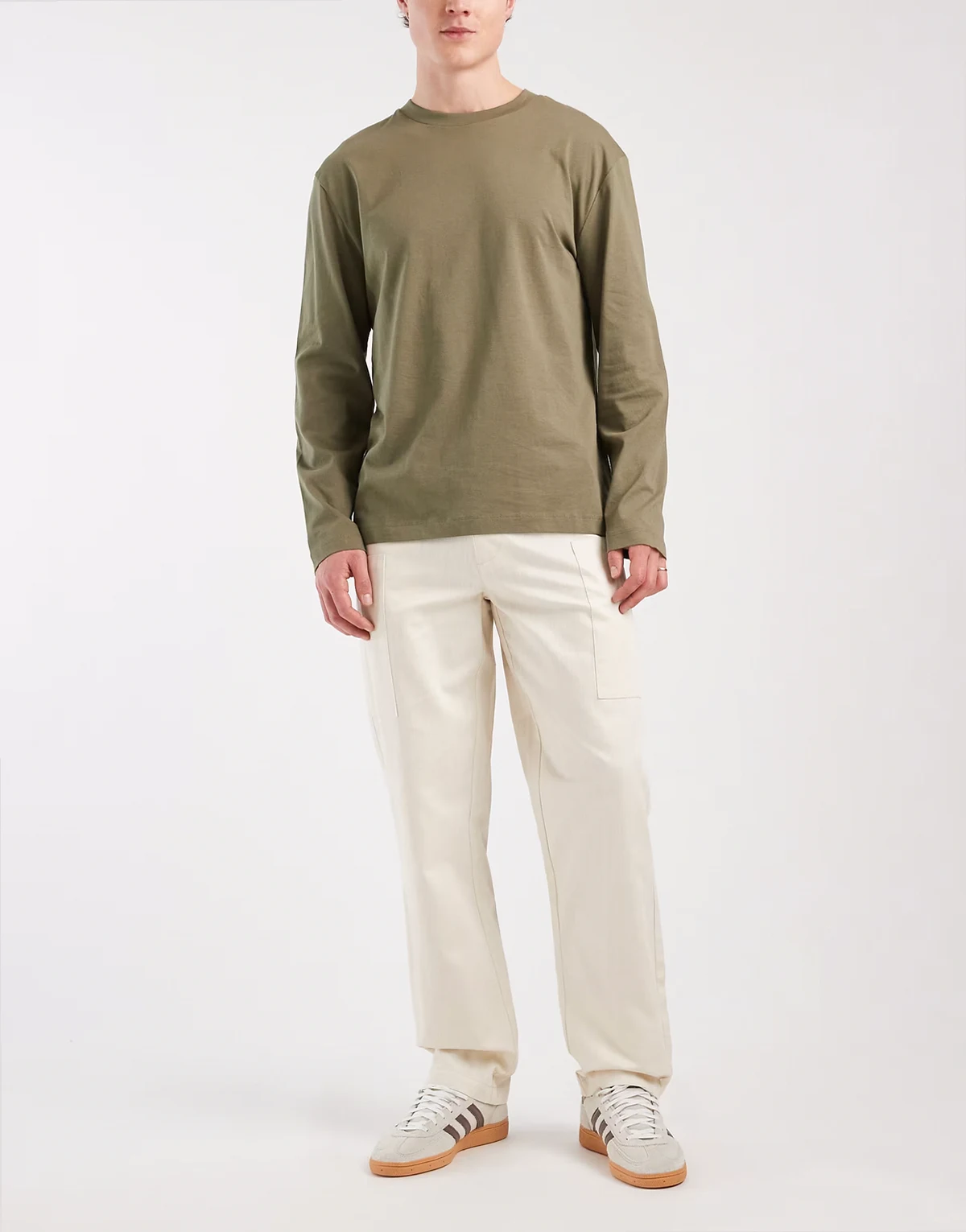 – Gerade geschnittene Cargohose aus genopptem Twill in Steinbeige