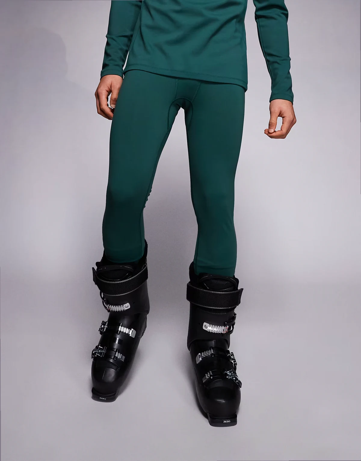 ASOS 4505 Ski – Ciemnozielone narciarskie legginsy termiczne base layer z polarową wyściółką od spodu i technologią odprowadzającą wilgoć