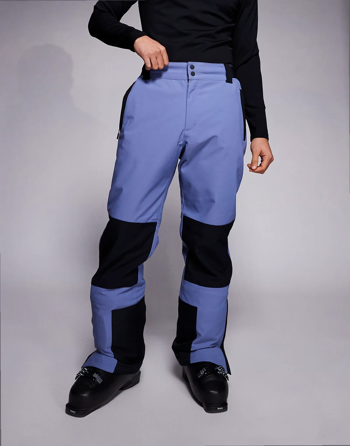 ASOS 4505 Ski – Czarno-błękitne narciarskie spodnie o prostych nogawkach z powłoką wodoodporną