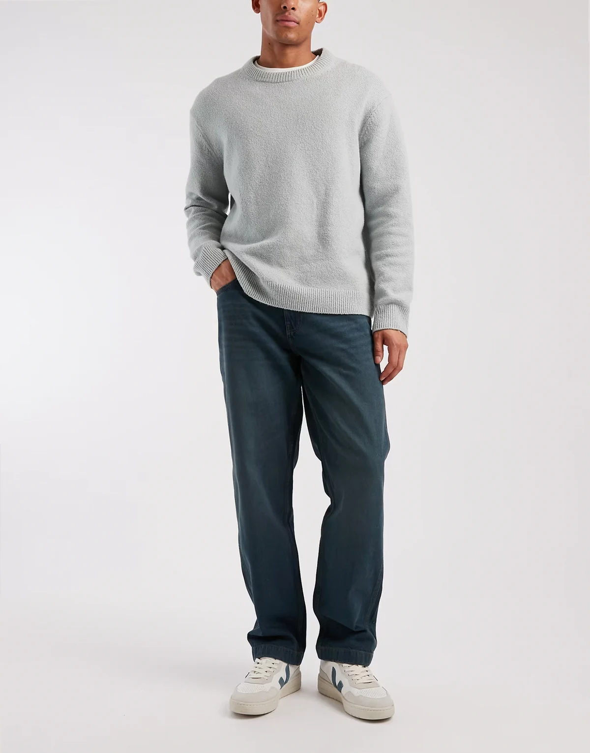 – Straight Jeans in überfärbtem Blau