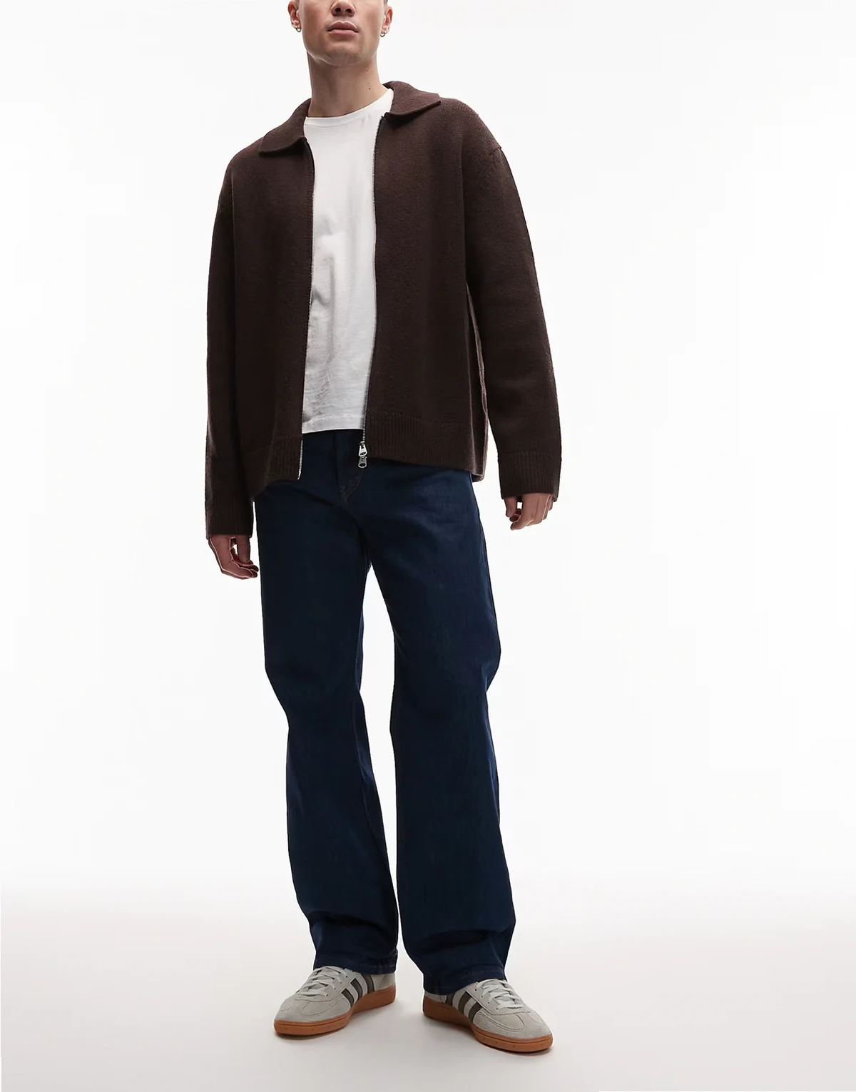 – Otis – Regular-Fit-Jeans in dunkler indigoblauer Waschung mit geradem Schnitt und Webkante