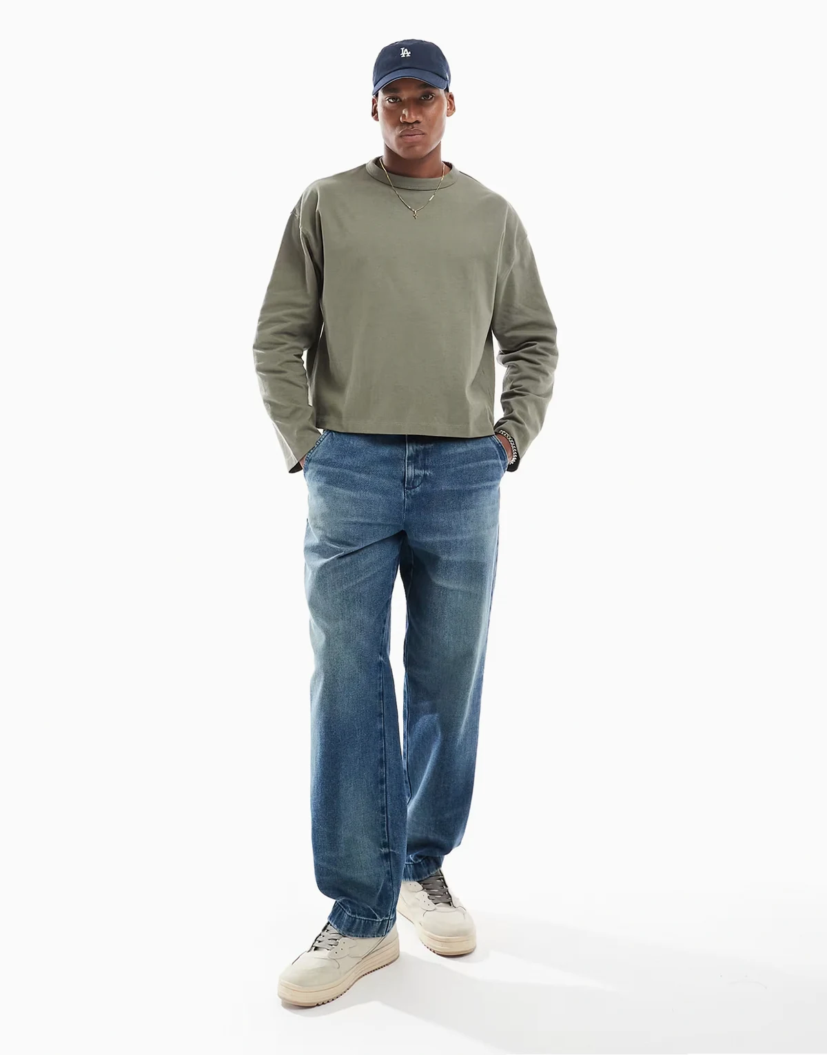 – Weite Carpenter-Jeans in dunkelblauer Waschung