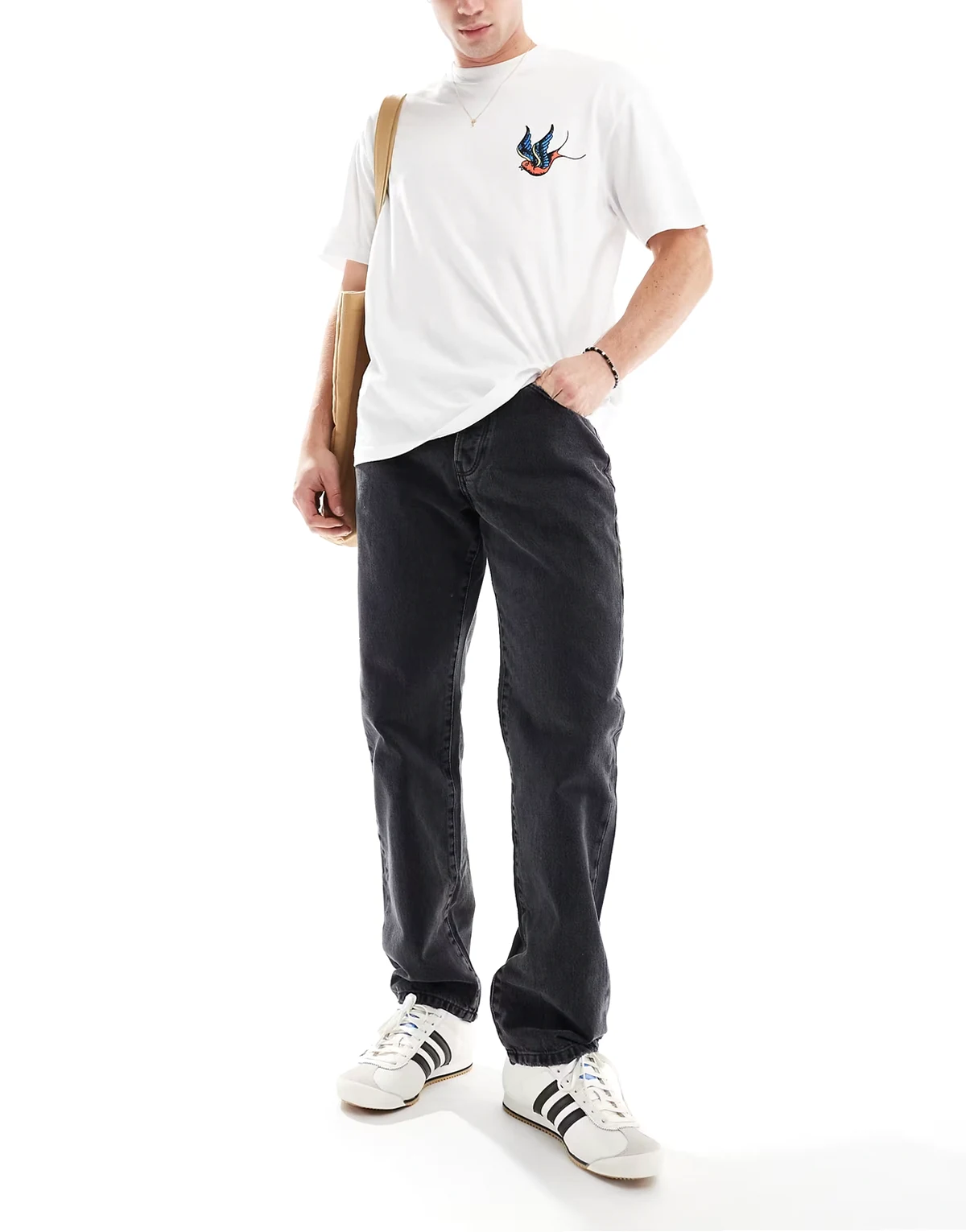 – Edge – Gerade geschnittene Jeans in schwarzer Waschung