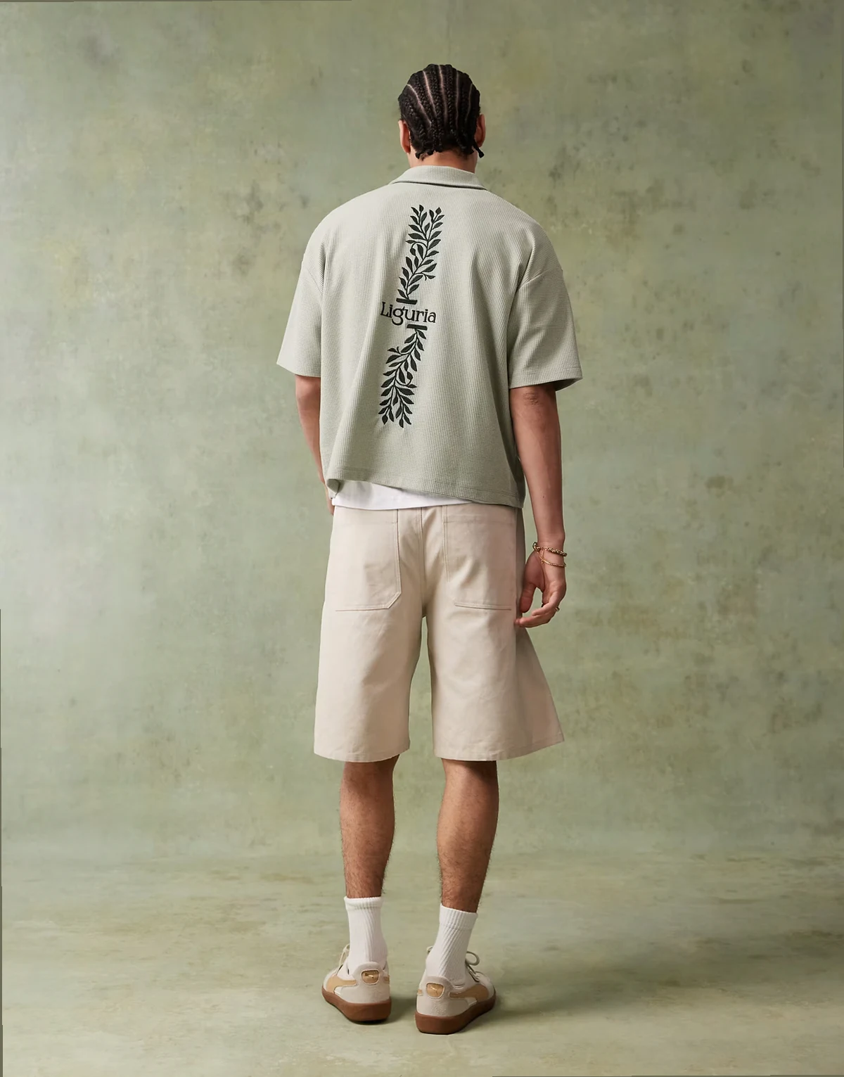 – Kastiges, kurzärmliges Poloshirt in Grün mit Stickerei