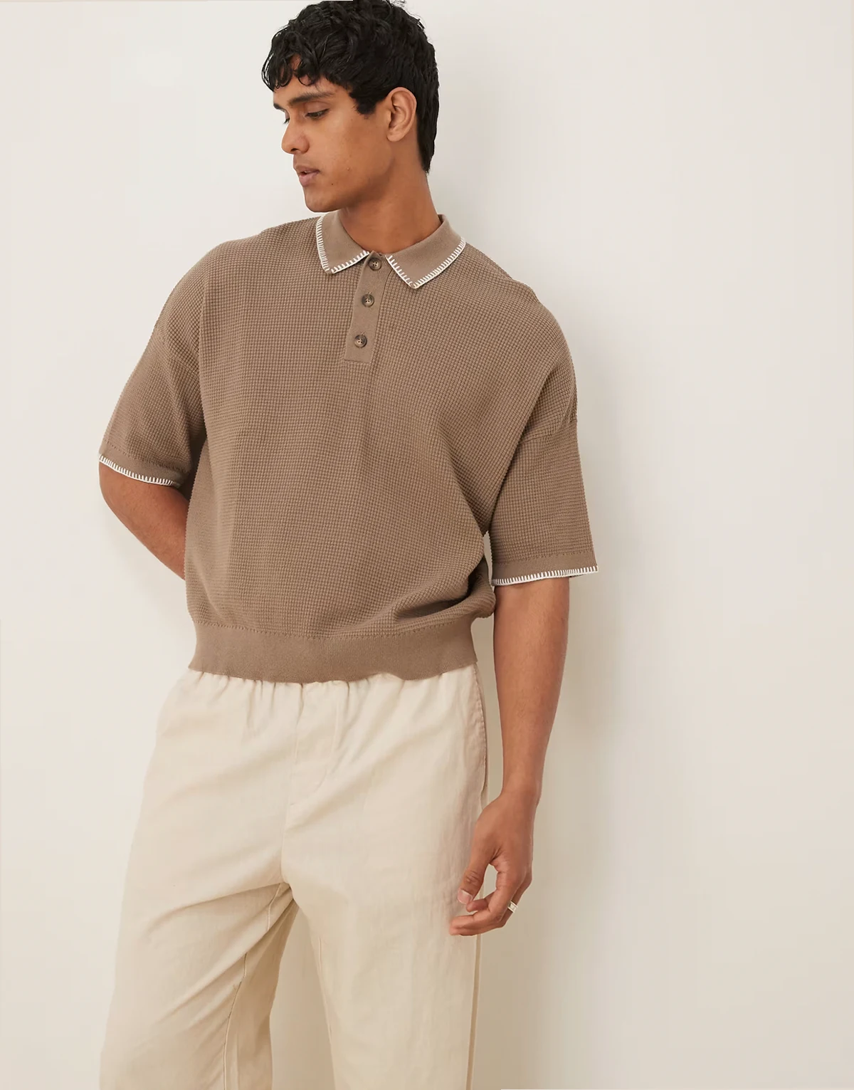 – Oversize-Polohemd in Braun aus Strick mit Languettenstich