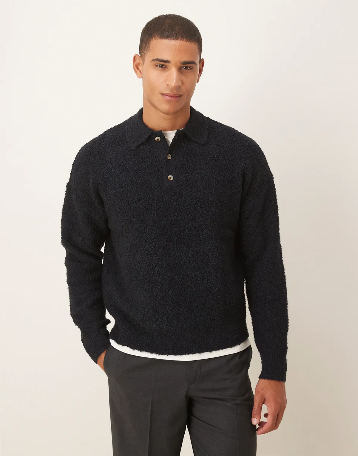 – Relaxed-Fit-Polohemd aus gestricktem Bouclé in Marineblau