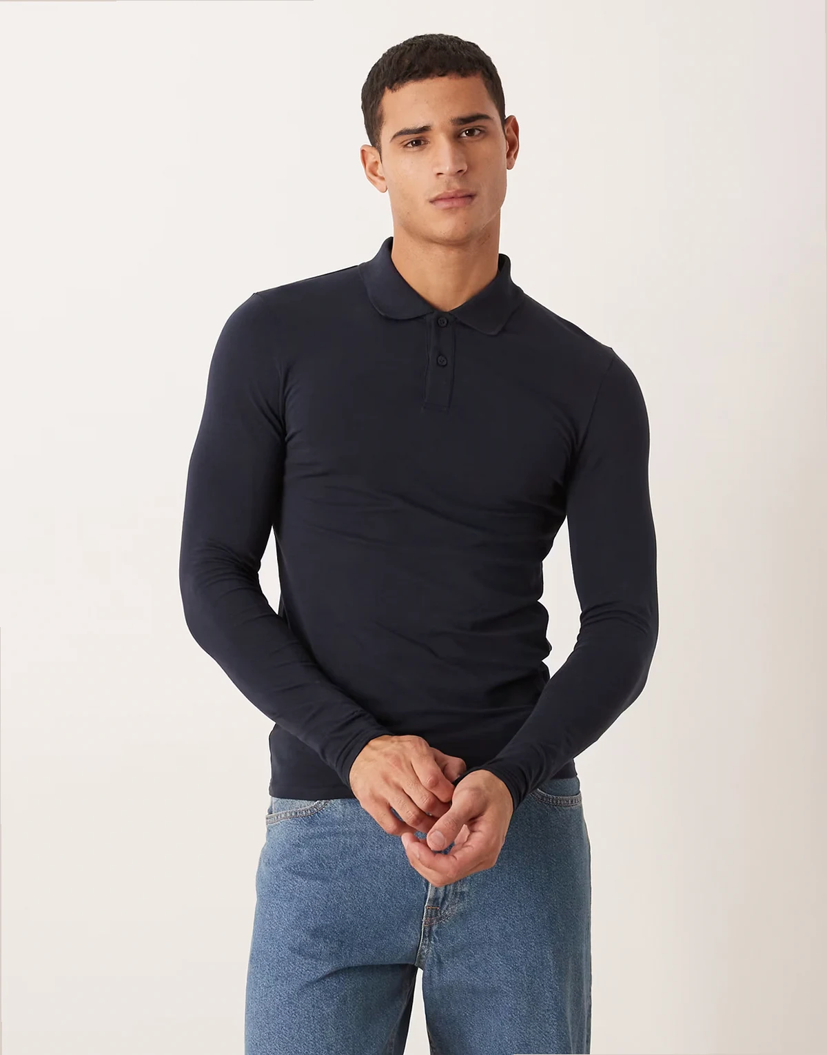 – Körperbetontes, langärmliges Basic-Polohemd aus Pikee in Marineblau