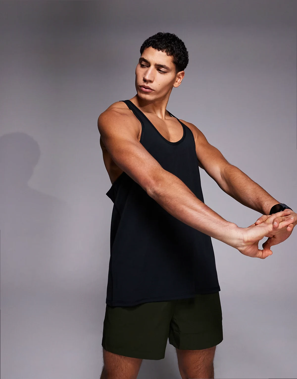 – Schnelltrocknendes Trainings-Trägershirt aus Performance-Jersey in Schwarz