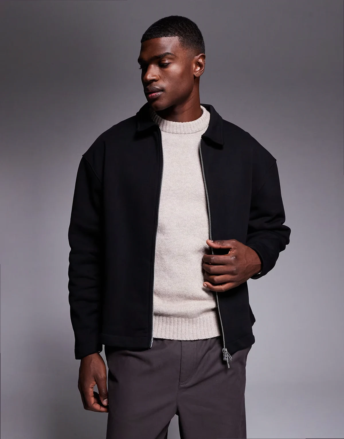 – Oversize-Harringtonjacke aus schwerem Jersey in Schwarz