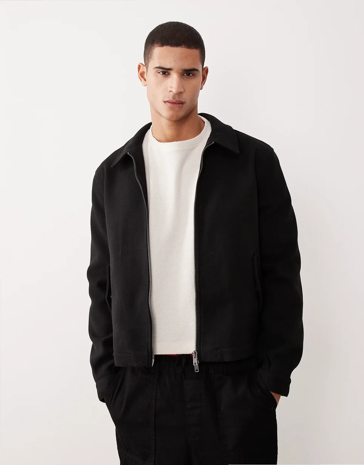 – Harrington-Jacke in schwarzer Wolloptik