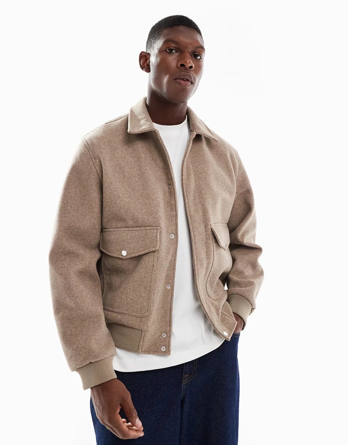 – Bomberjacke aus Wollimitat in Beige mit Kragen