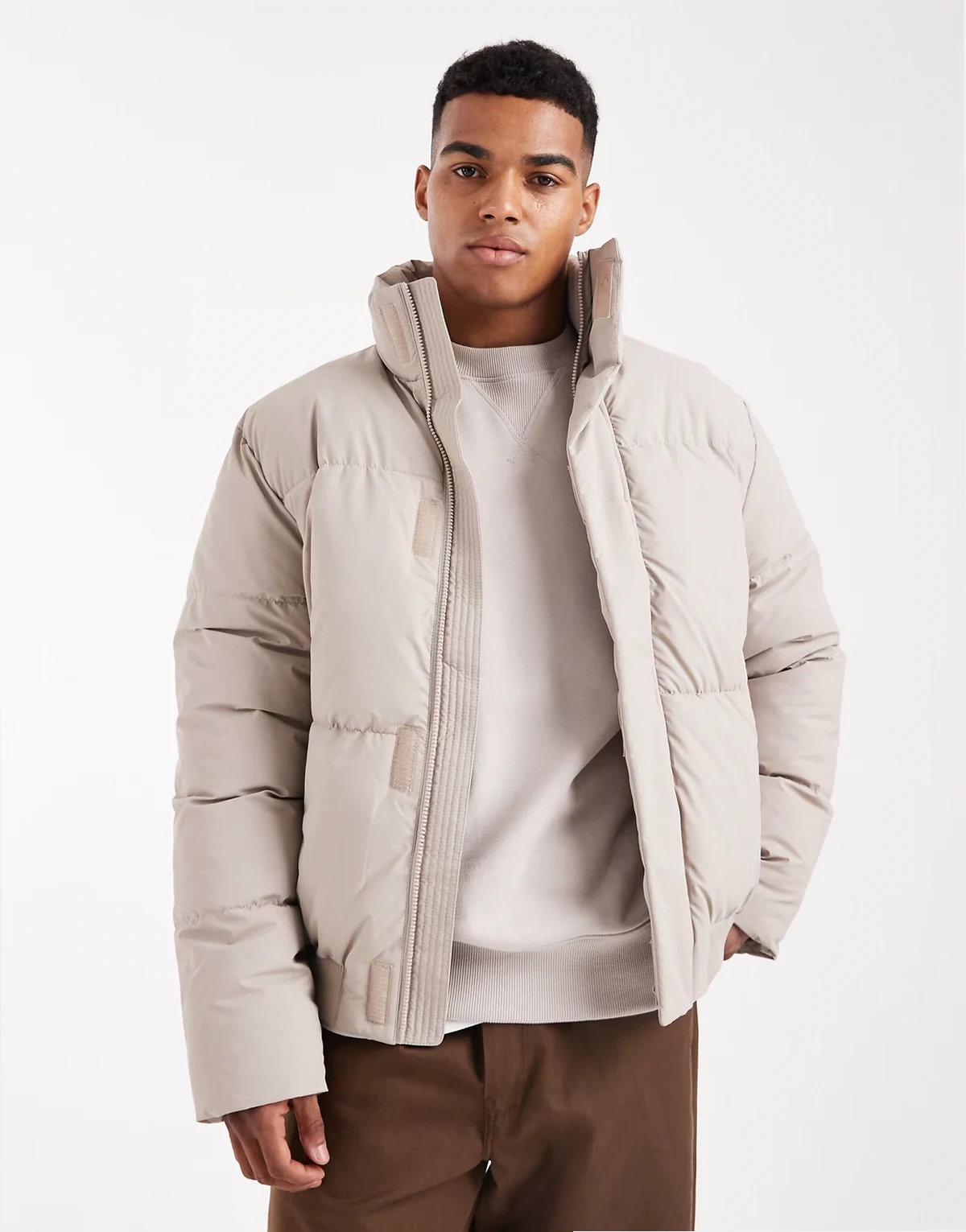 – Pufferjacke in Steinbeige
