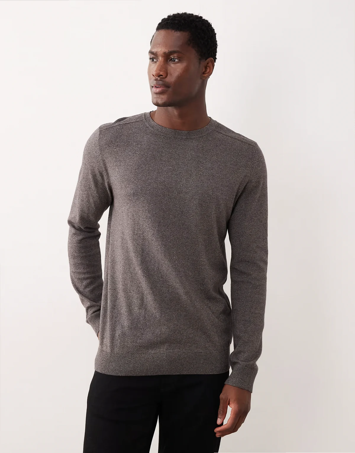 crew neck knit sweater in dark gray