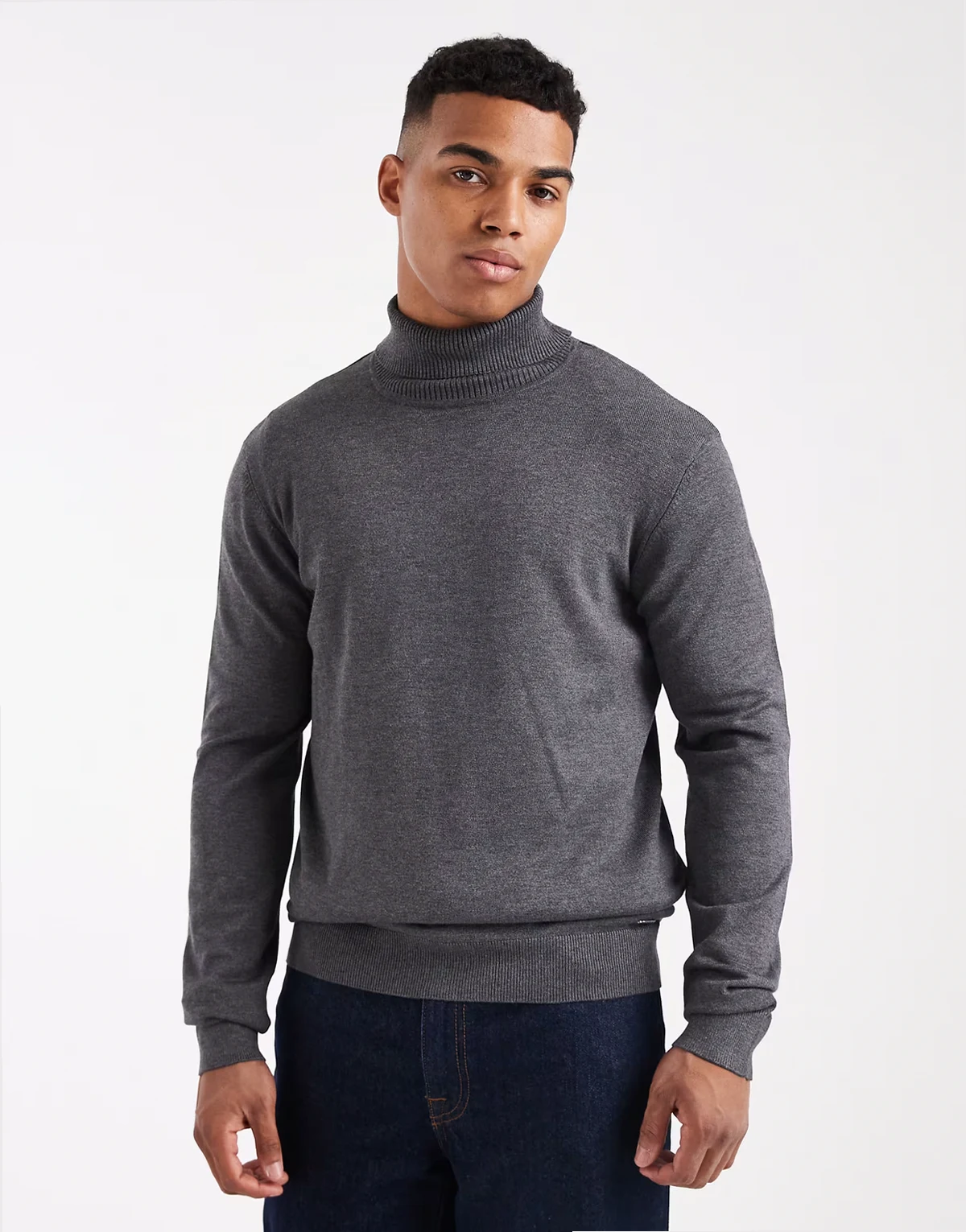turtle neck sweater in charcoal gray