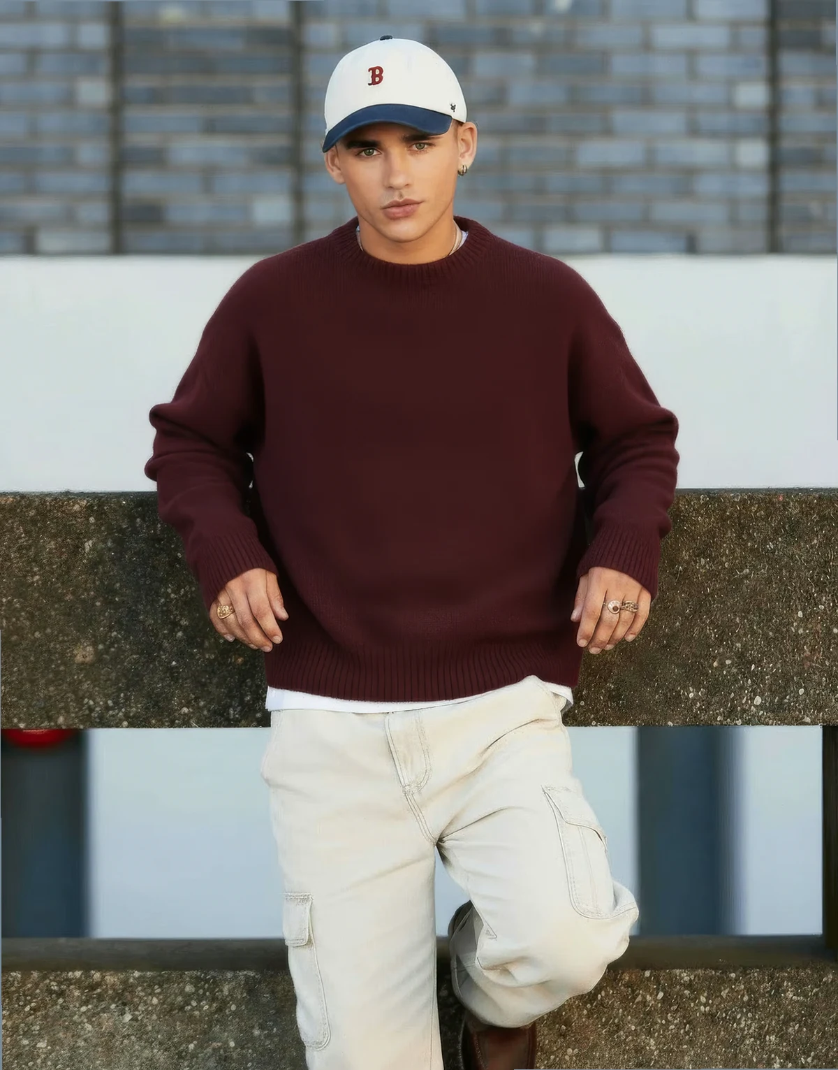 – Super-Oversize-Strickpullover in Burgunderrot mit Rundhalsausschnitt und kastiger Passform