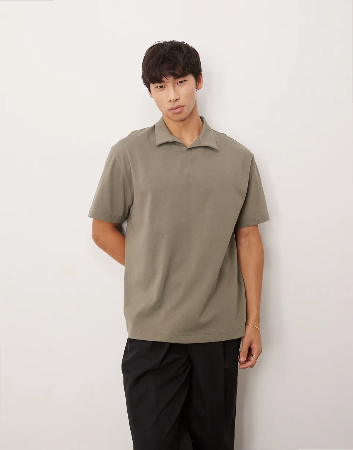 – Schweres Relaxed Fit Polohemd in Khaki
