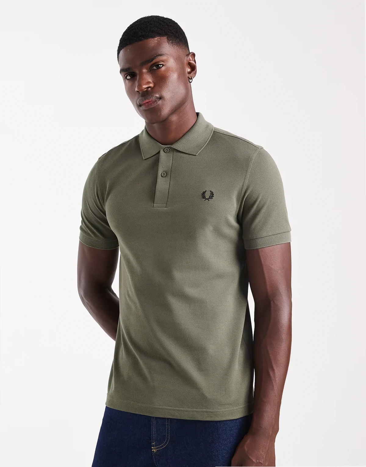 – Koszulka polo w kolorze khaki