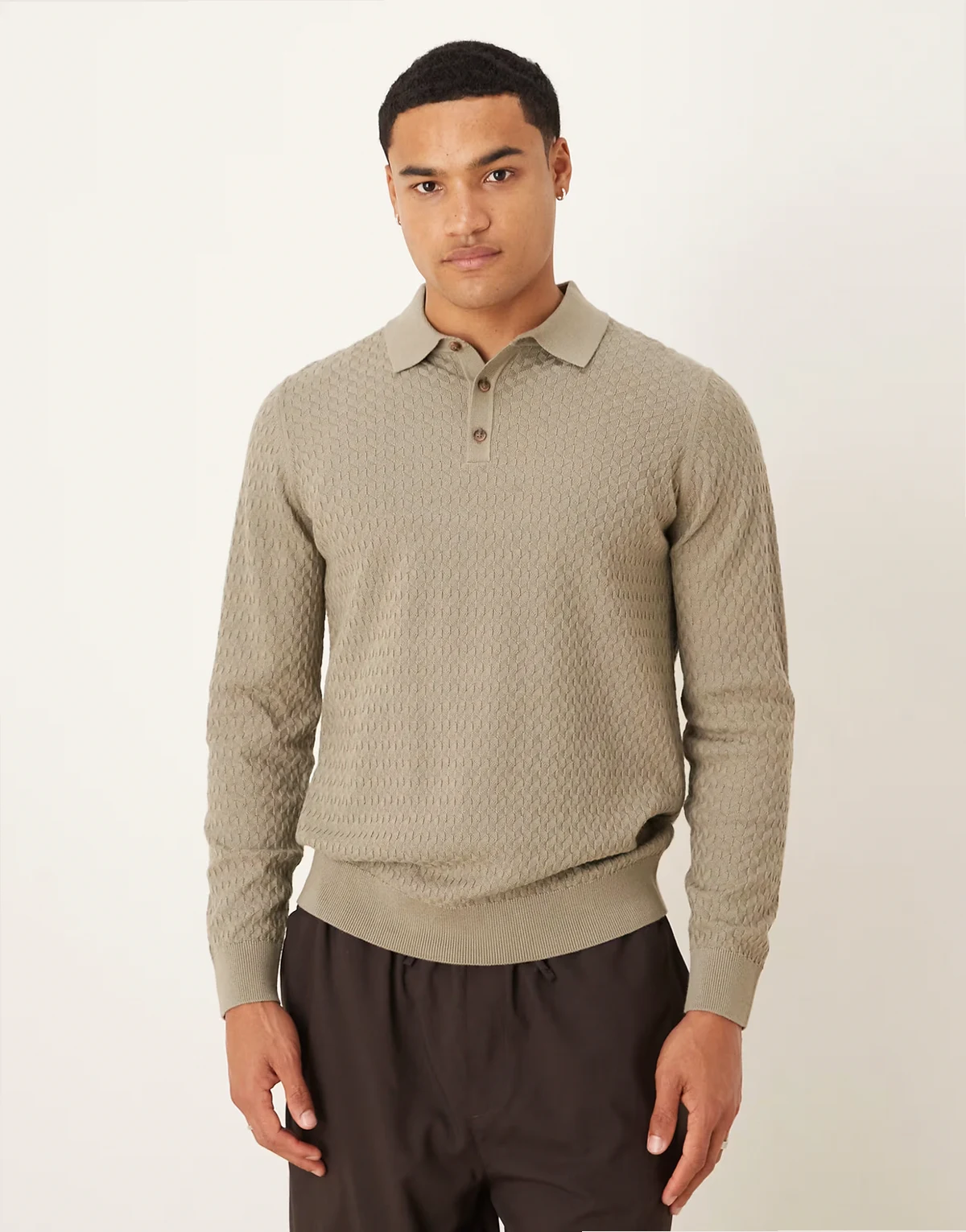 – Langärmliges, gestricktes Polohemd in Khaki mit Korbgeflechtmuster