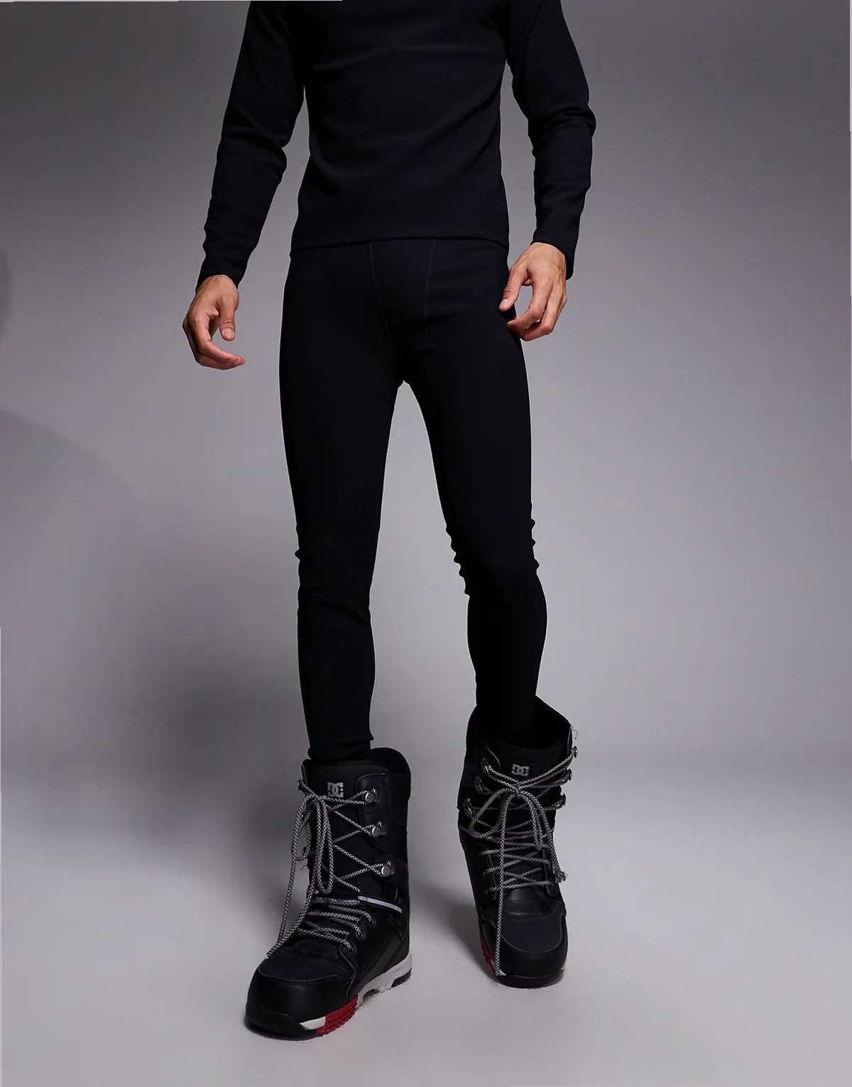 ASOS 4505 Ski – Czarne termiczne prążkowane legginsy narciarskie base layer z polarowym spodem z technologią odprowadzania wilgoci