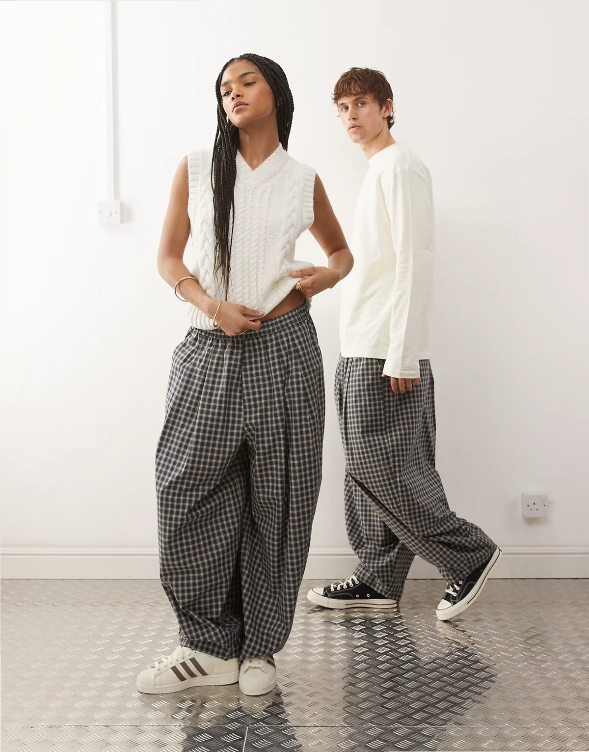 Unisex XL balloon pants in dark plaid