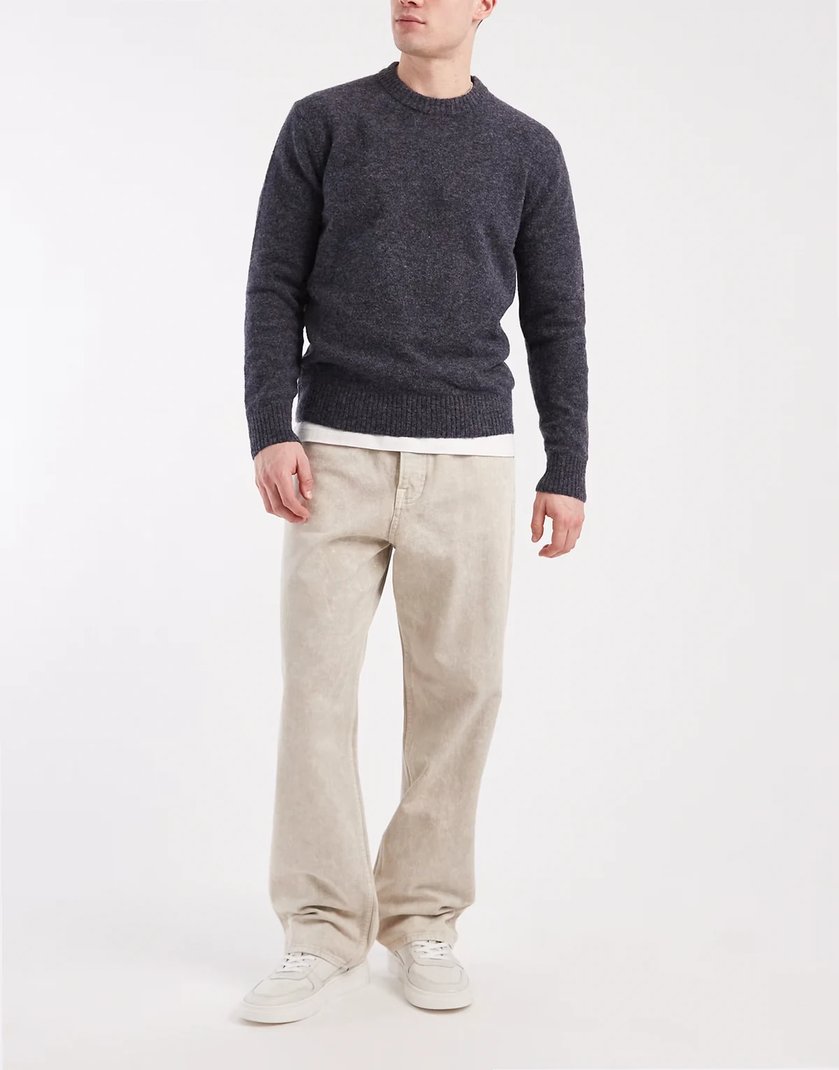 – Alex – Weite Jeans mit Acid-Waschung in Beige