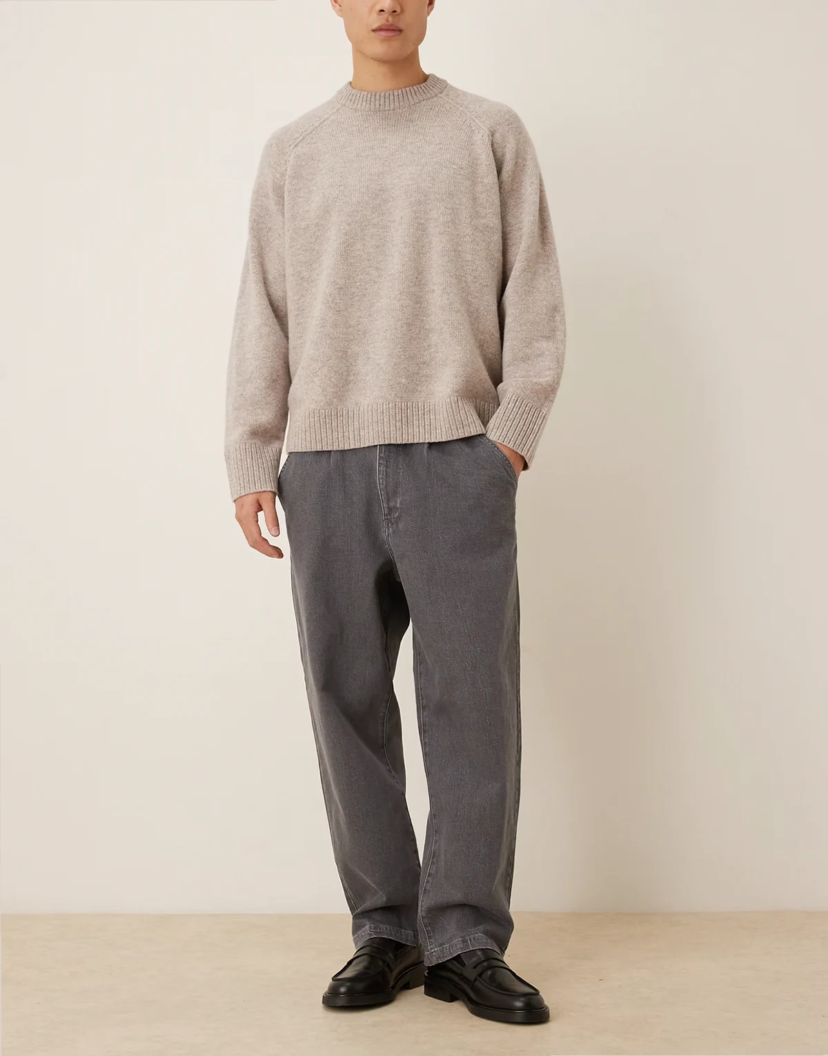 relaxed tapered jeans in gray - part of a set
