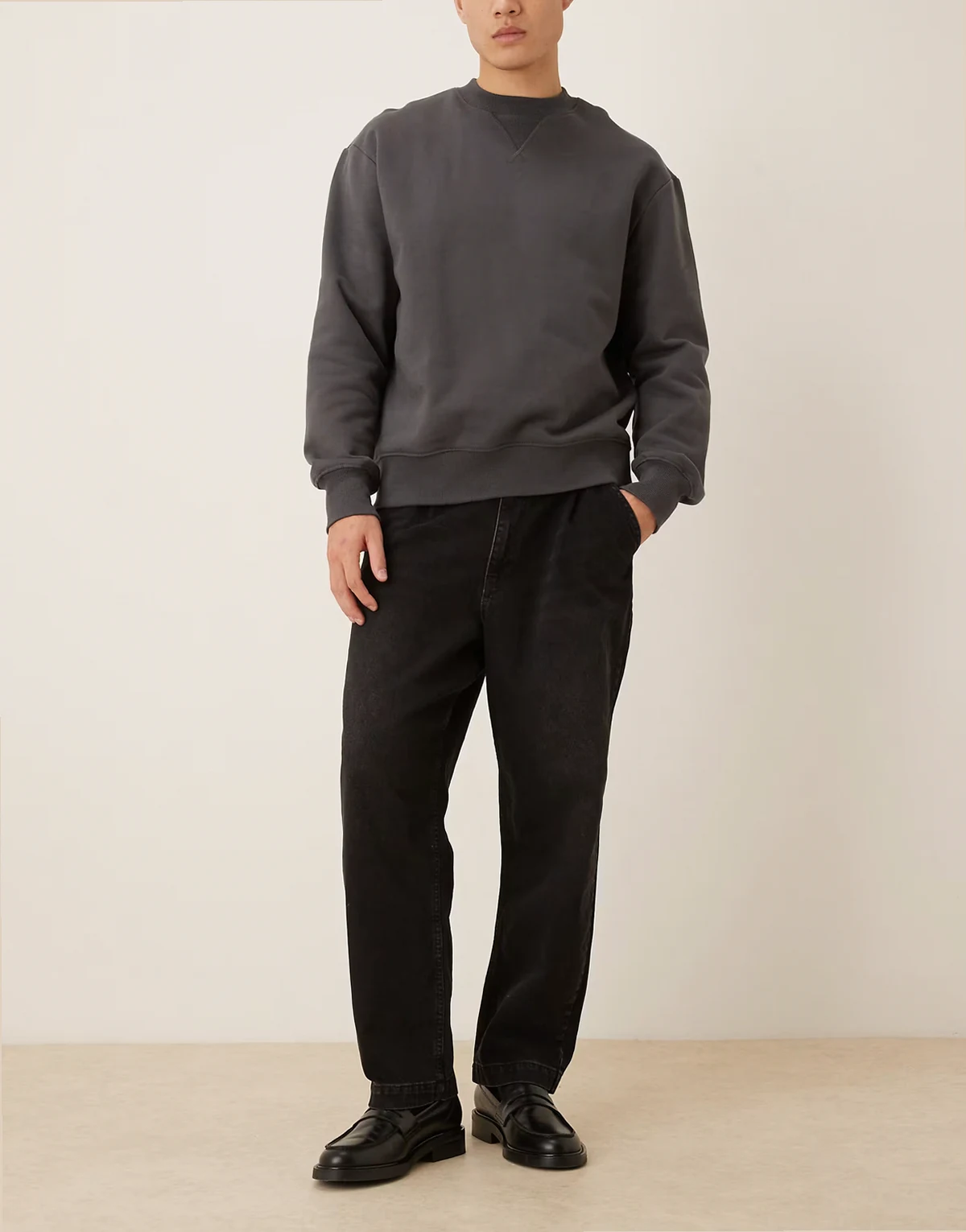 oversized tapered jeans in black with pleats - part of a set