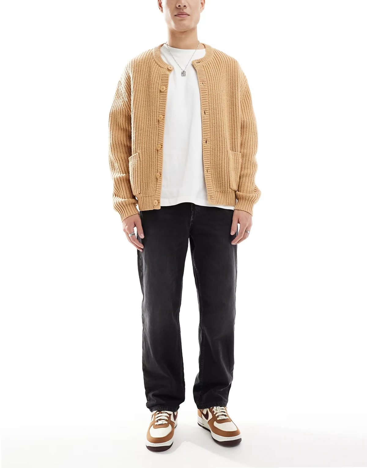 – Lässige Jeans in Revolve-Schwarz