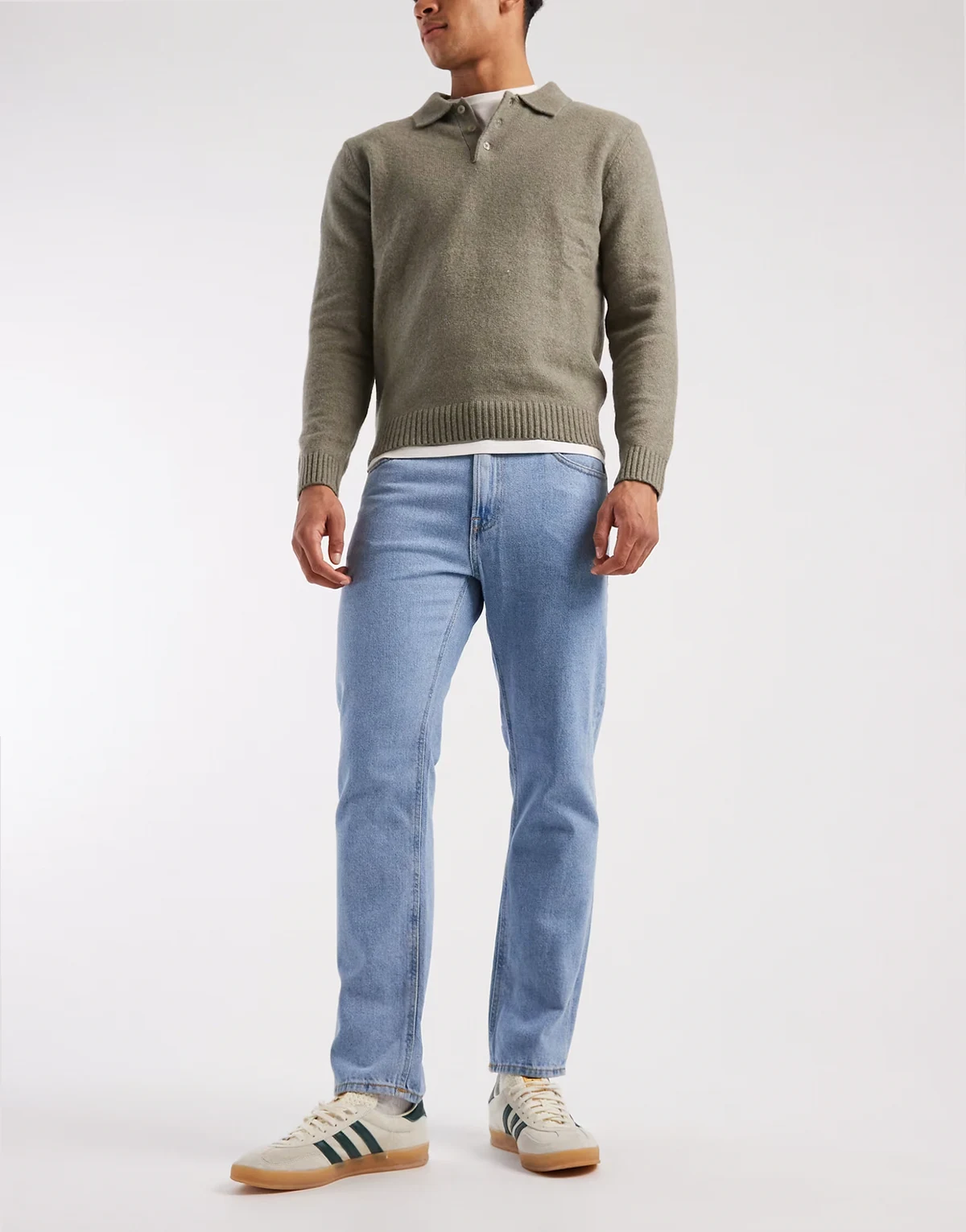 – Noah – Straight Jeans in Hellblau