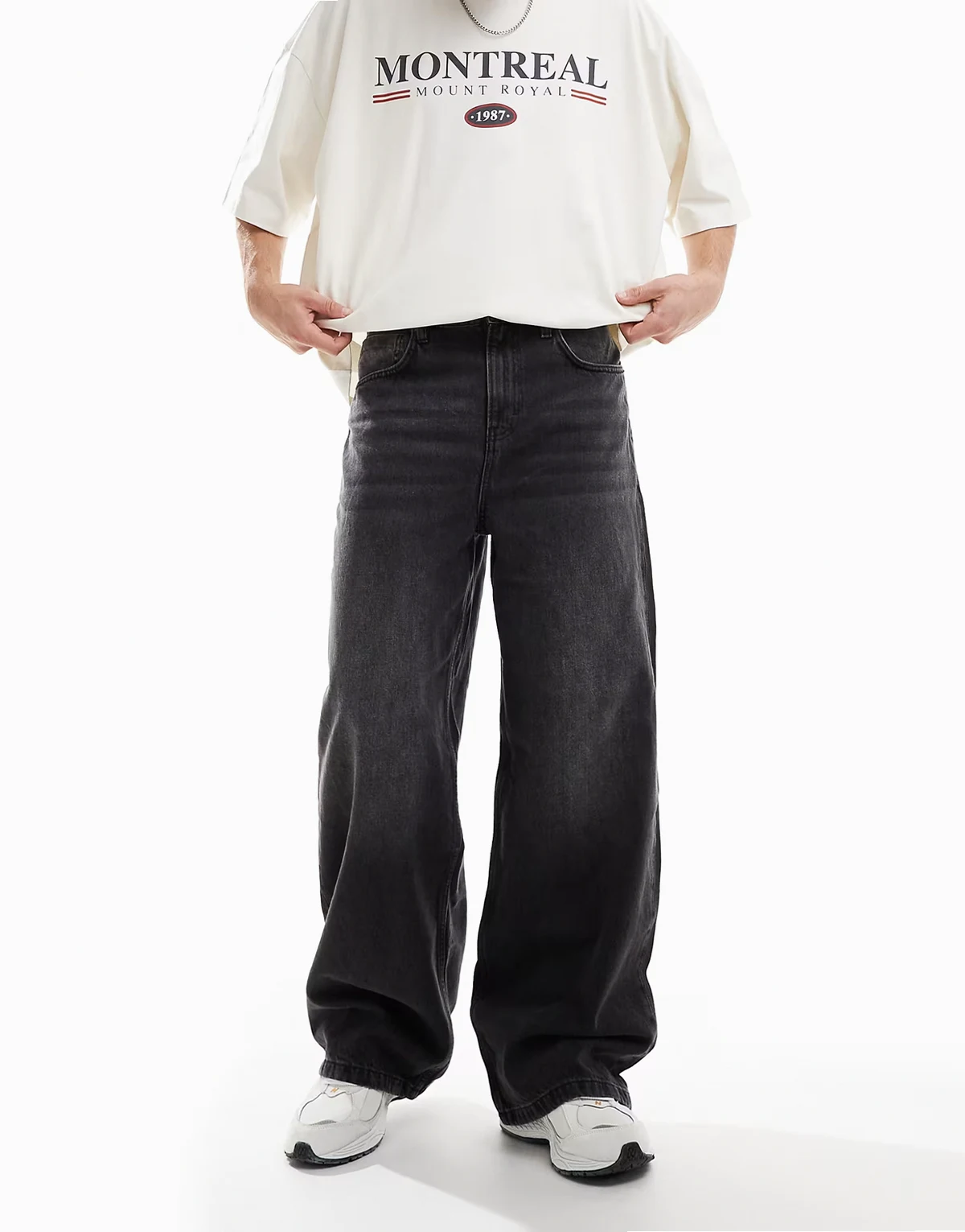 – Superweite Jeans in verwaschenem Y2K-Schwarz