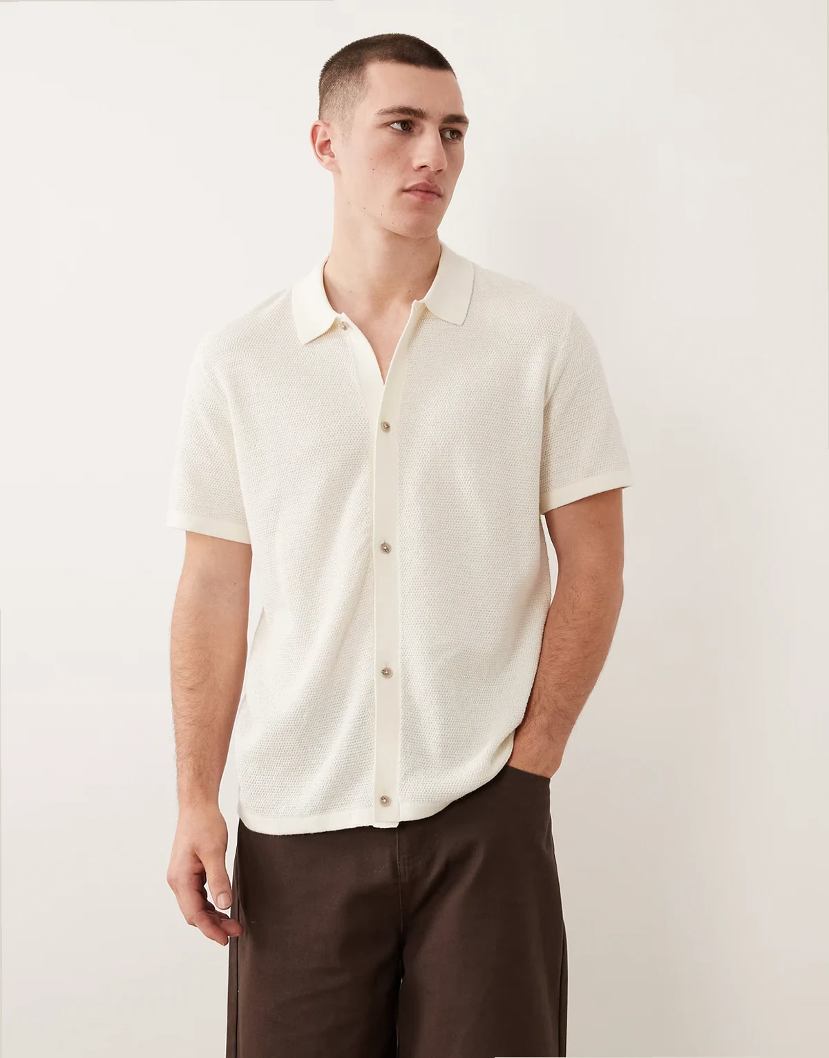 knit shirt with short sleeves in off white