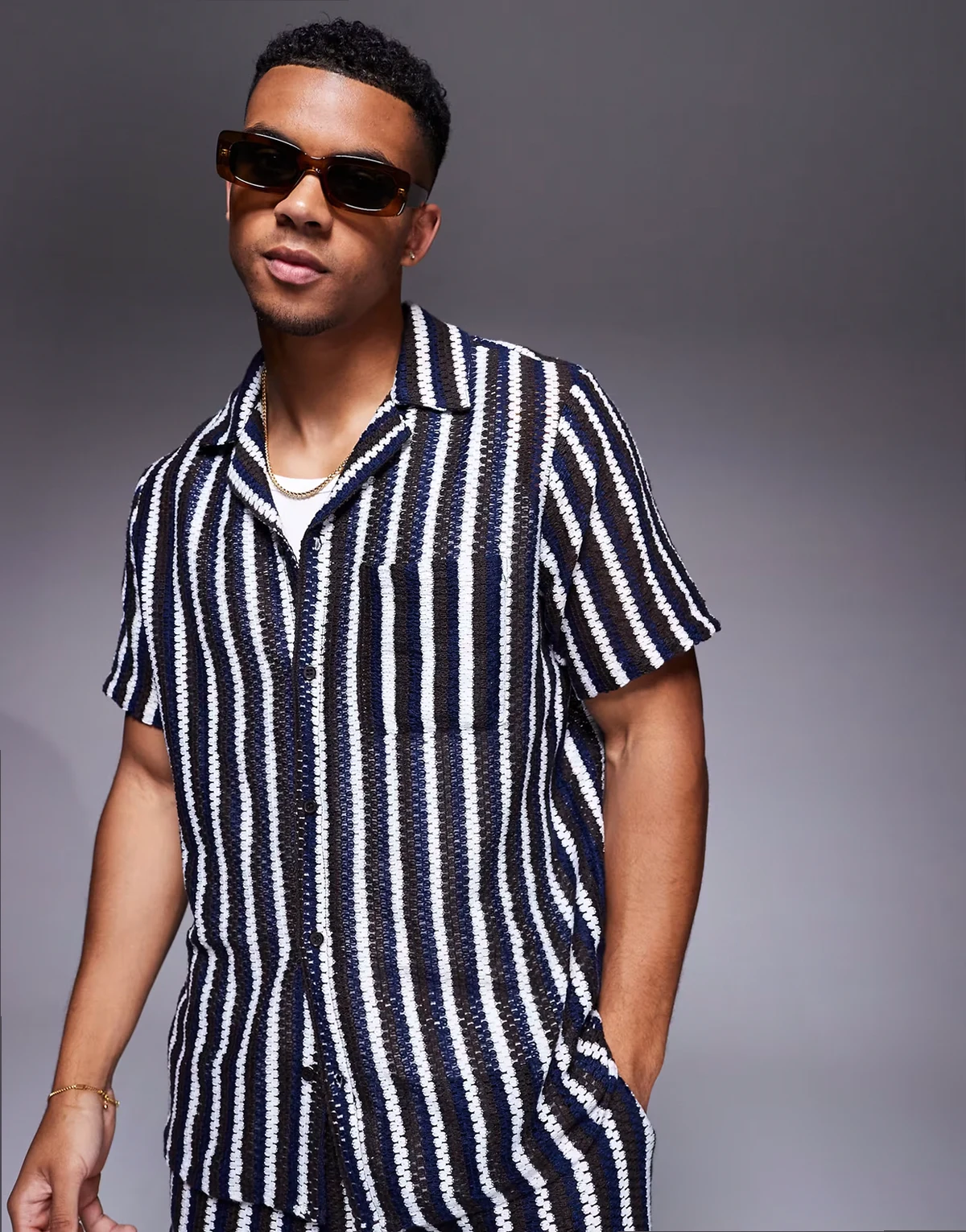 camp collar knit beach shirt in black and white stripes