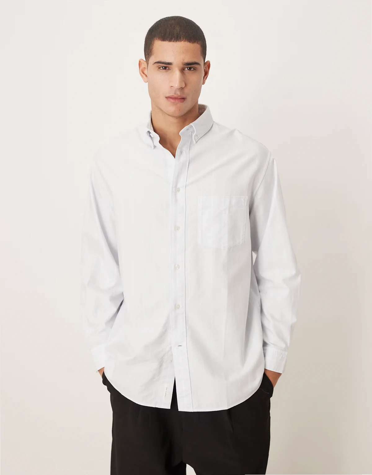 – Gestreiftes, langärmliges Hemd aus reiner Baumwolle in Blau und Weiß