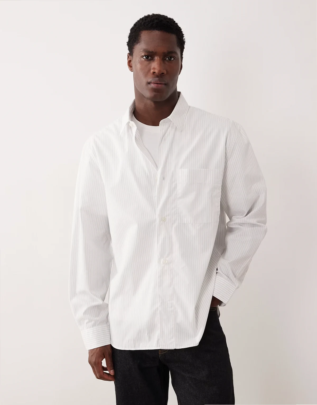 – Klassisches Hemd aus reiner Baumwolle in Weiß gestreift