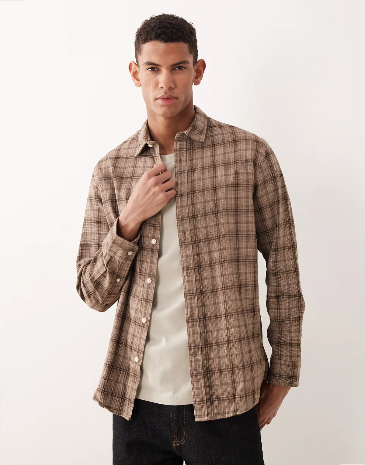 plaid long sleeve shirt in brown & black