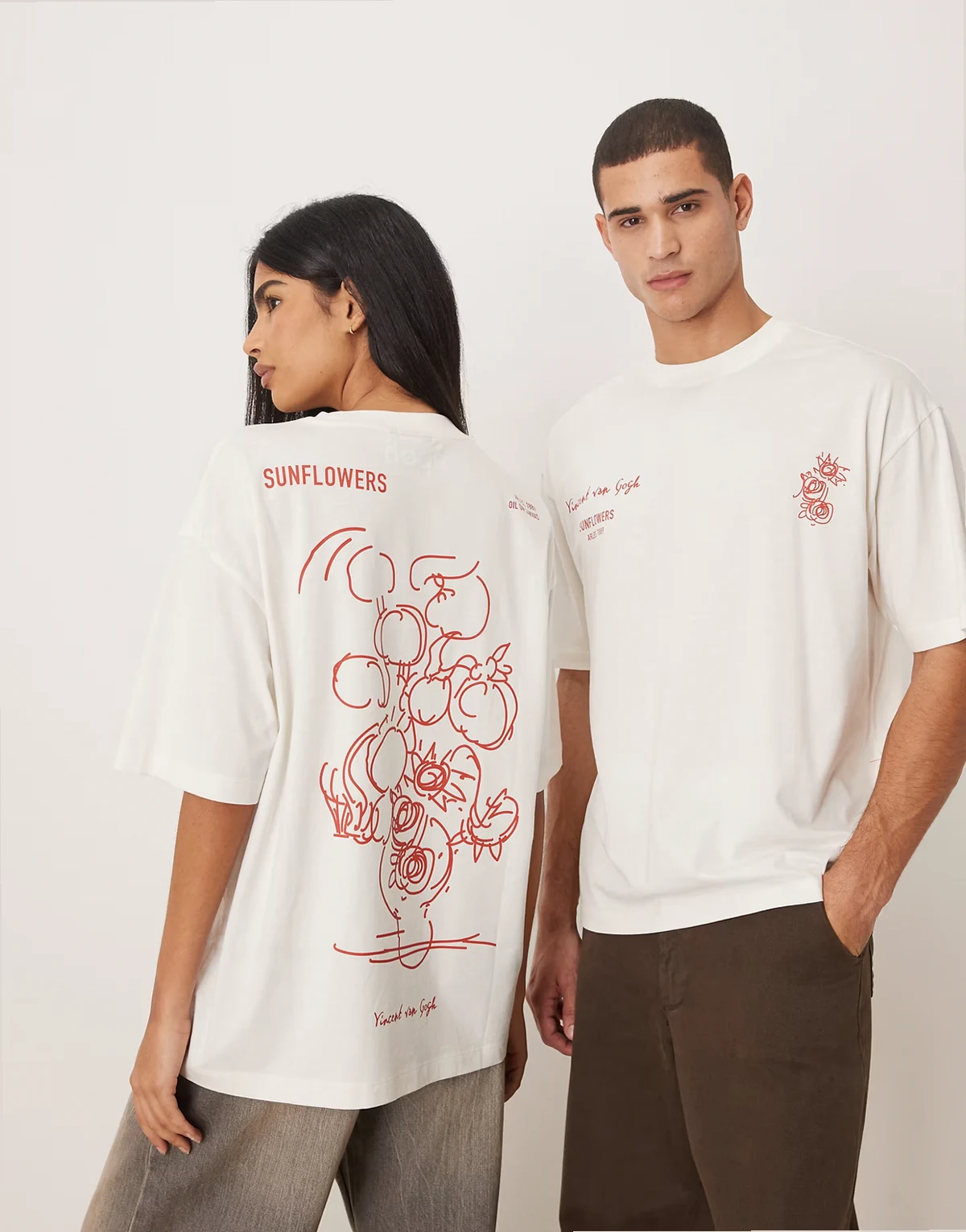 – Unisex-T-Shirt in Cremeweiß mit „Van Gogh“-Print und Oversize-Schnitt