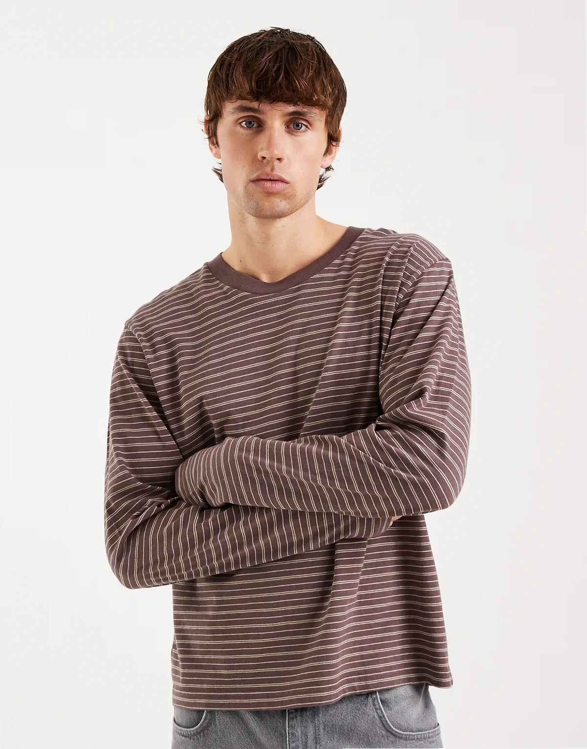 – Langärmliges Cropped-T-Shirt in Braun mit Streifen