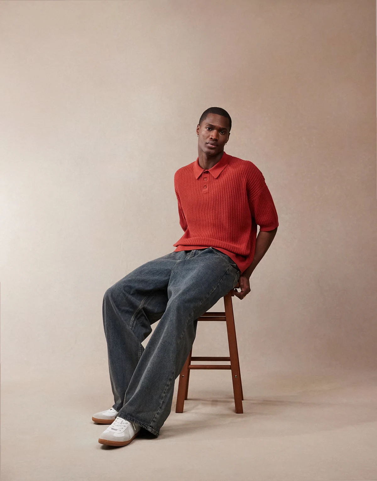 relaxed textured knit polo shirt in red