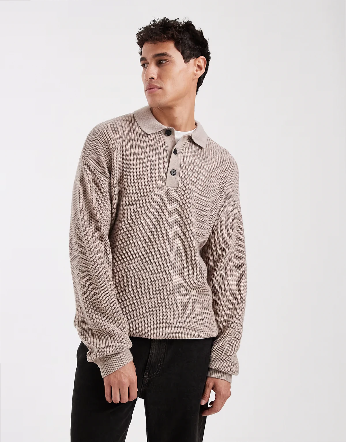 knitted polo in beige