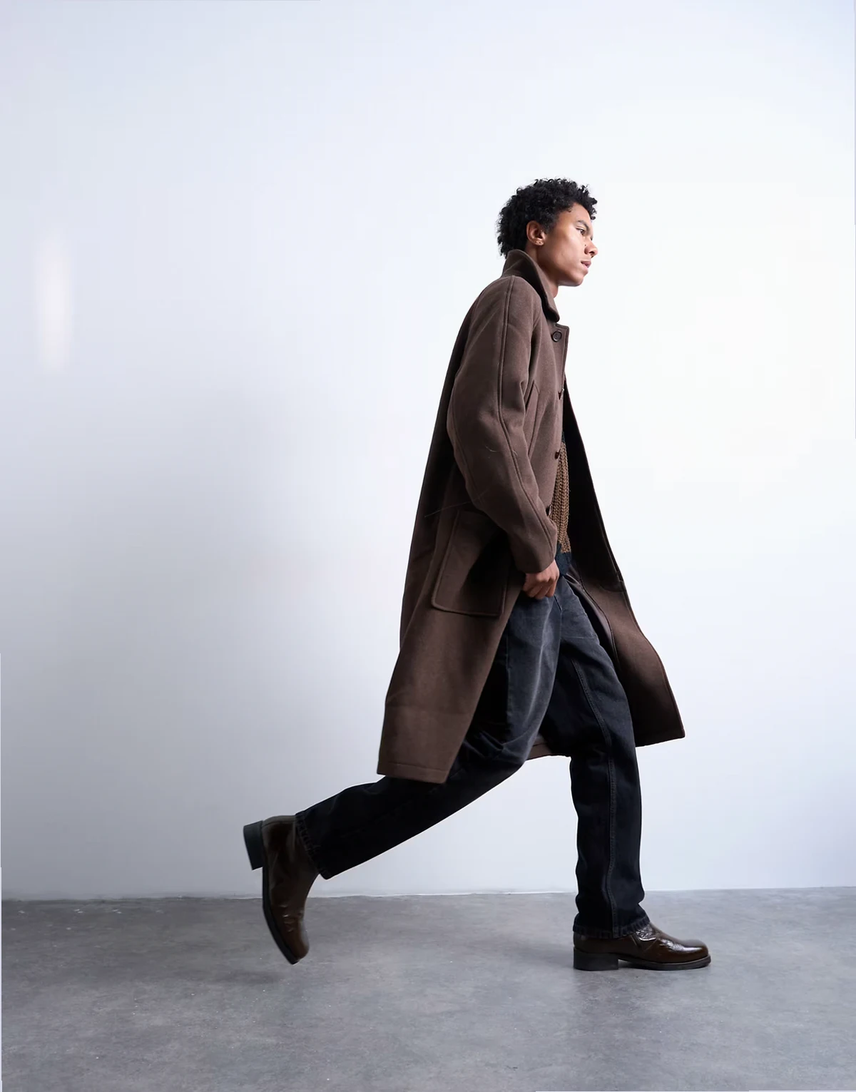 premium wool blend raglan overcoat in chocolate