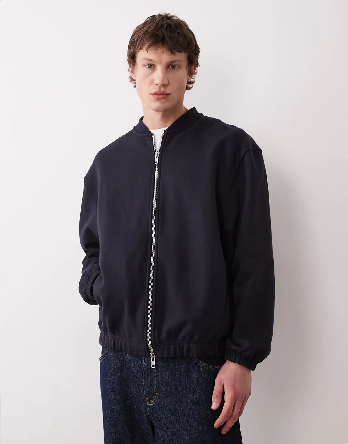 – Oversized-Bomberjacke aus schwerem Jersey in Marineblau