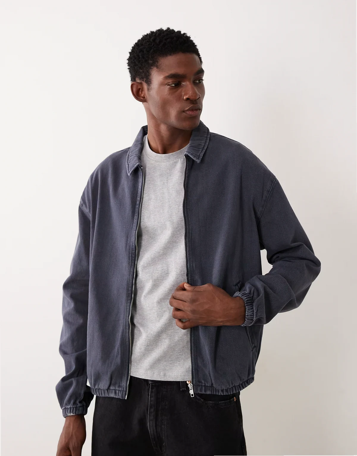 – Jeansjacke in überfärbtem Blau, Kombiteil