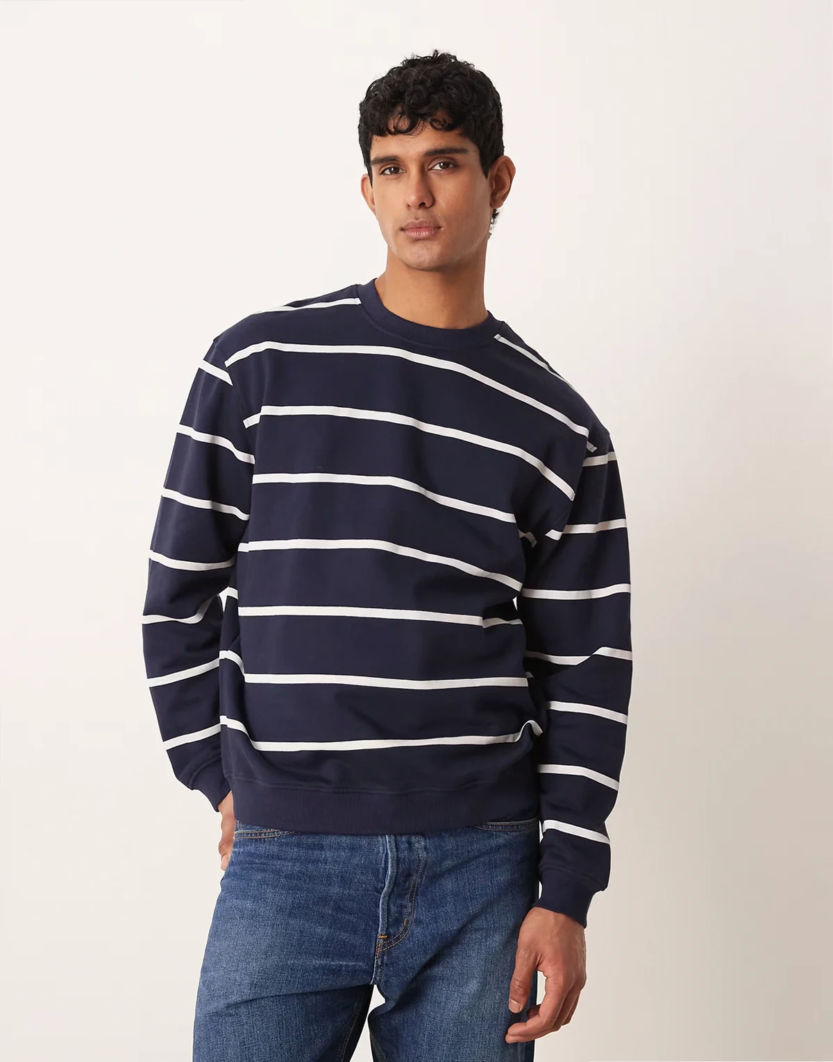 – Essentials – Granatowa bluza w paski