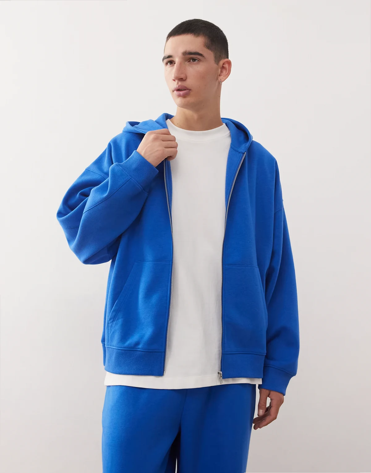 – Kapuzenjacke in Marineblau mit Reißverschluss