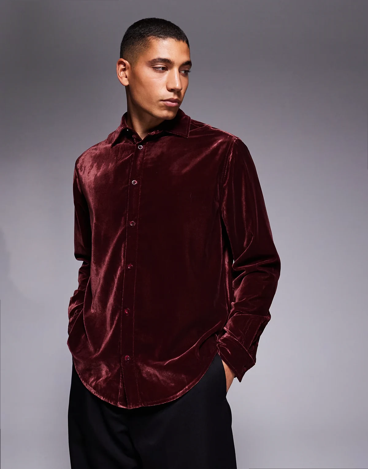relaxed velvet shirt in burgundy