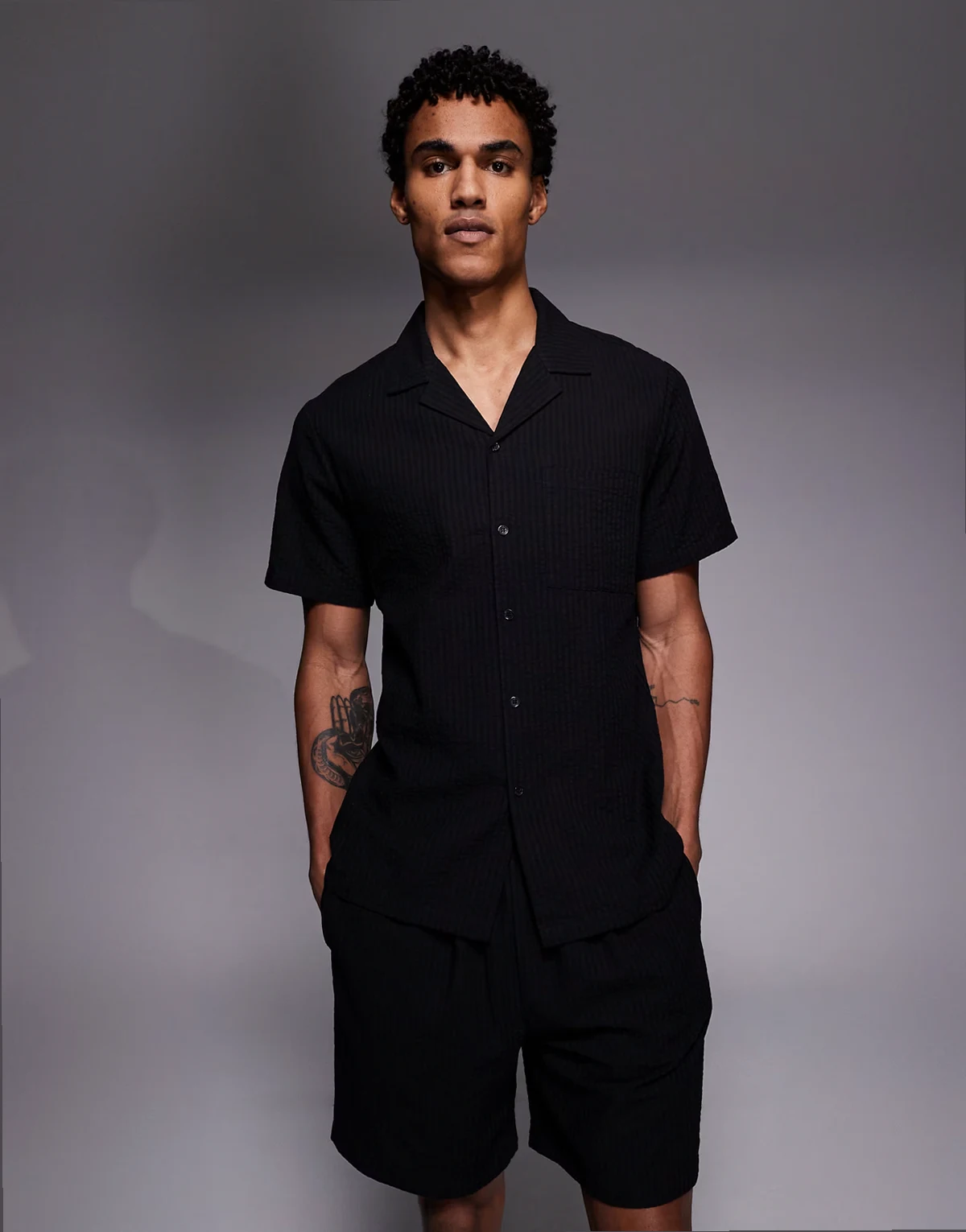 seersucker shirt in black