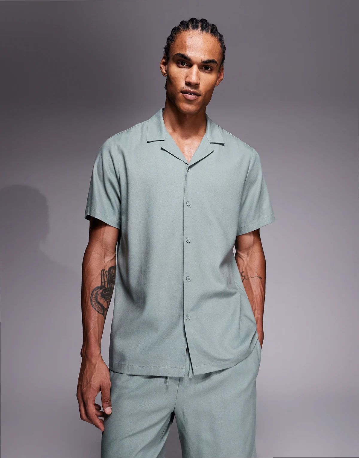 short sleeve linen blend shirt in faded green