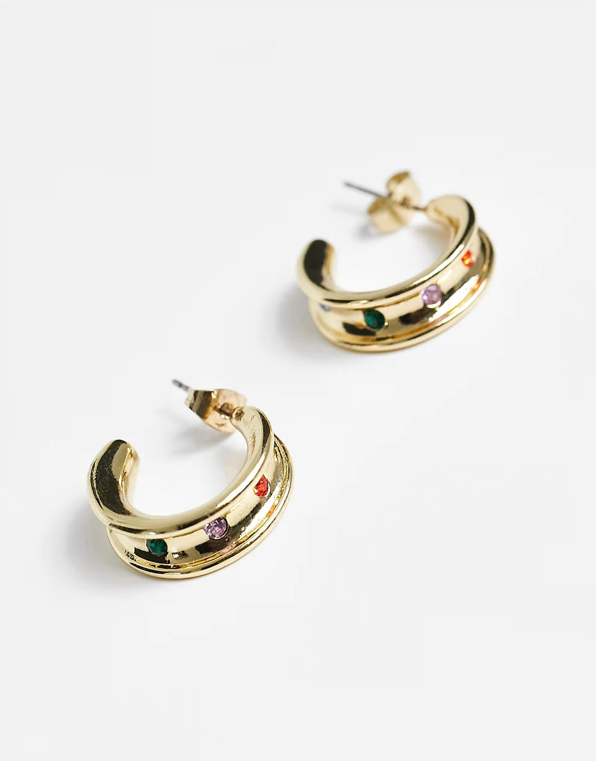 Exclusive – Grube kolczyki-koła powlekane 18-karatowym złotem z tęczowymi kamieniami