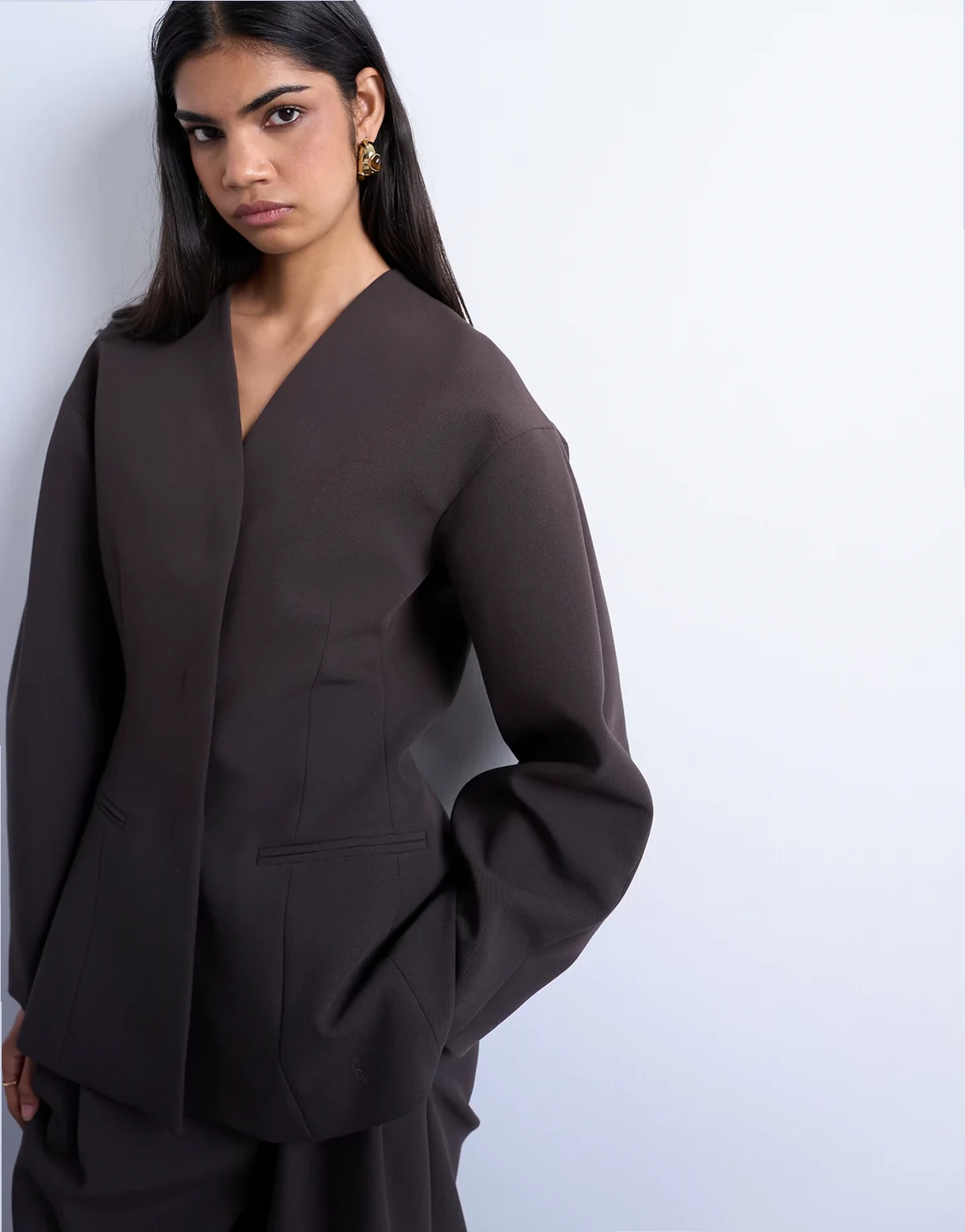 ovoid collarless suit blazer in chocolate